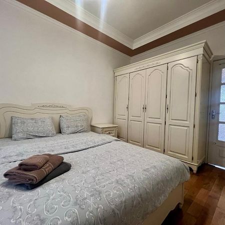 Apartments Near Arena City Киев Экстерьер фото