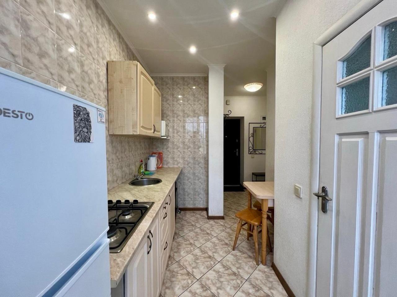 Apartments Near Arena City Киев Экстерьер фото