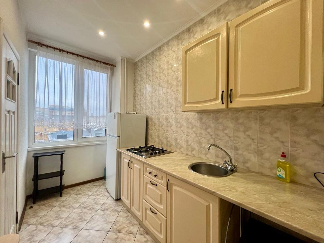 Apartments Near Arena City Киев Экстерьер фото